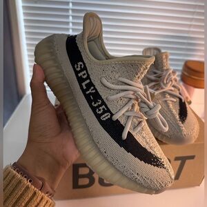 Adidas Yeezy 350 Sneakers -